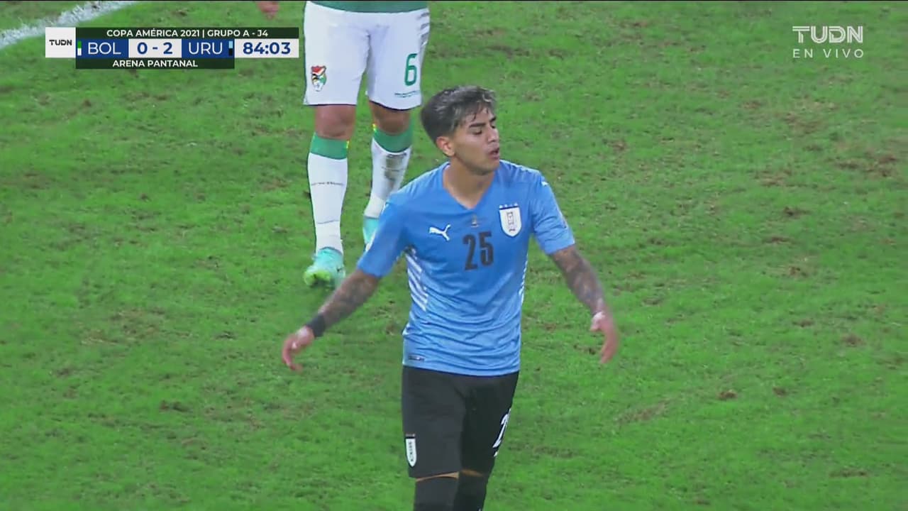 ¡El poste le niega el gol! Facundo Torres casi incrementa la ventaja