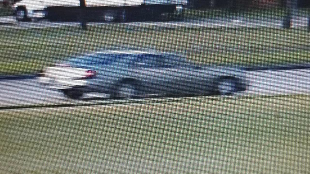 Buscan a conductor que se pasó un semáforo en rojo al suroeste de Houston, atropelló a una niña y se fugó 