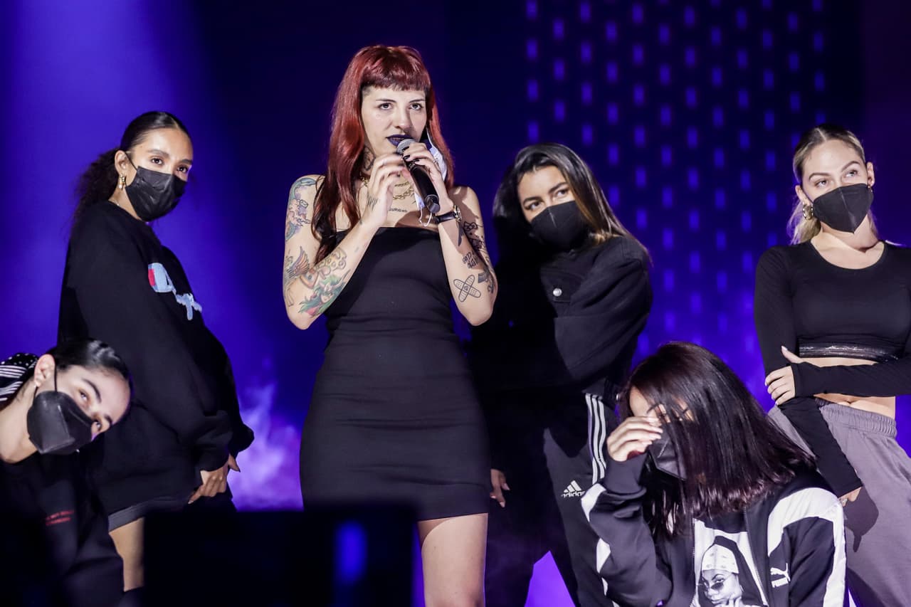 La nominada al Latin GRAMMY 2020 es una de las artistas que representan a la nueva de generación de mujeres en la música y después del ensayo ya tiene dominado su performance para sorprendernos este domingo.