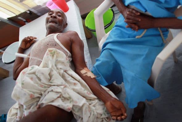 También reclamaron crear una comisión independiente para que investigue el origen de la epidemia de cólera, que hasta mediados de octubre, cuando se registraron los primeros casos, hacía más de un siglo que había sido erradicado de Haití.