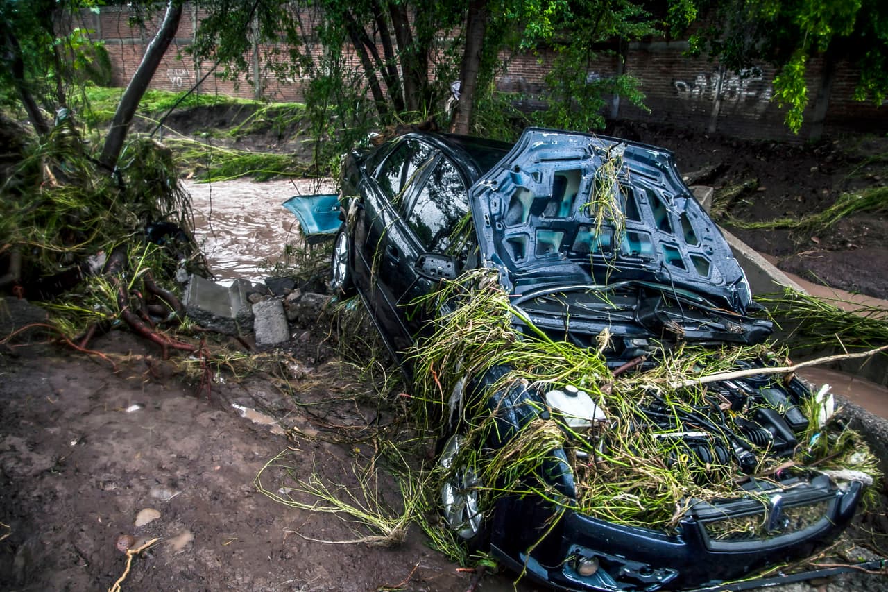 El Servicio Meteorológico Nacional de México (SNM) prevé que durante el viernes continúen algunas tormentas puntuales en el centro y norte de Sinaloa y el el sur y este de Sonora.