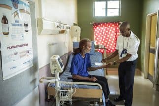 Con motivo del Día Mundial de la Tuberculosis, este 24 de marzo, la OMS pide nuevos compromisos y acciones en la lucha mundial contra esta enfermedad.