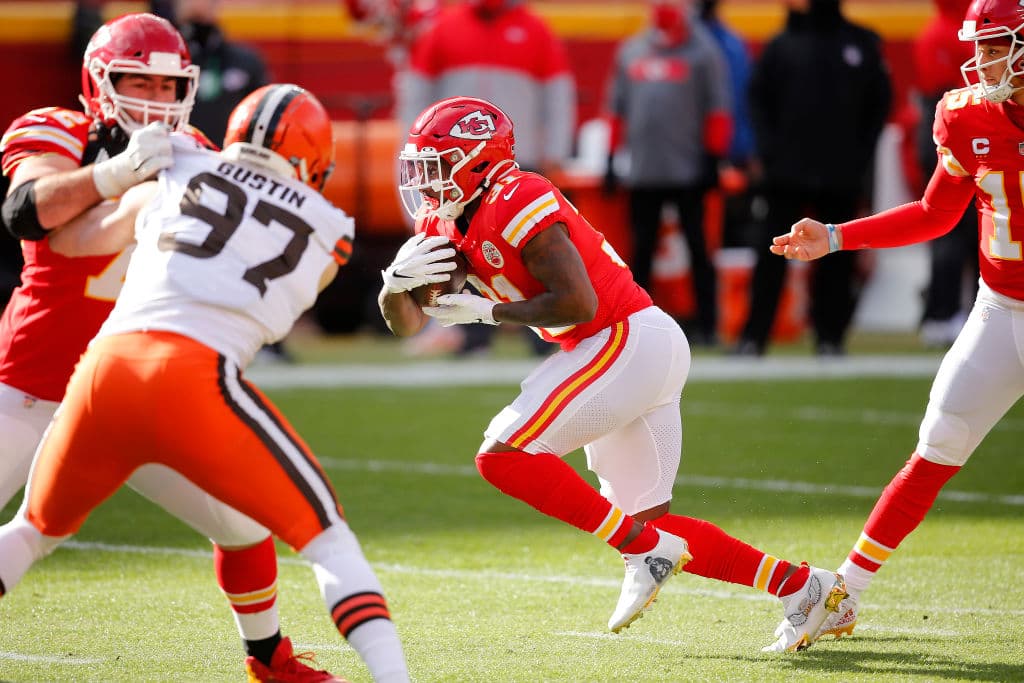 Los Kansas City Chiefs demuestran porque fueron el mejor equipo de la temporada y consiguen una sufrida victoria de 17-22 sobre los Cleveland Browns.