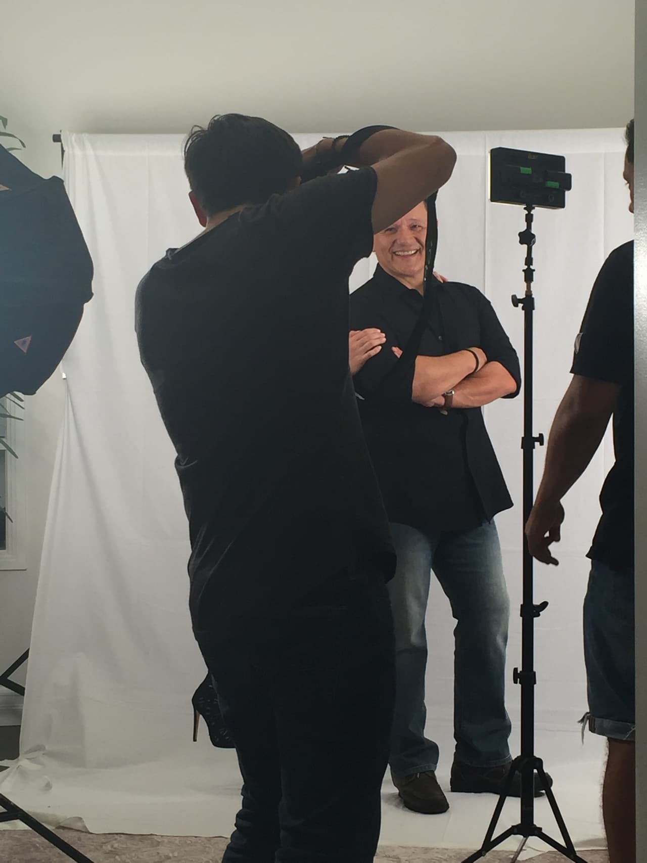 Han sido amigos por muchos años pero ahora, Renzo y Maria Esther comenzarán una aventura al integrar juntos un nuevo show de radio.