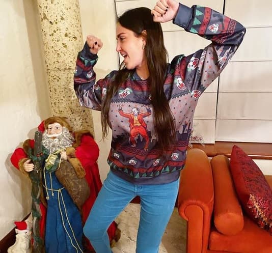 "Desde el año pasado, en cuestión de trabajo, siento que si tuviera un '
<b>muppet' ahí jodiéndome</b>, no las disfrutaría tanto o no las haría, la mayoría son muy inseguros, yo no cambiaría todo lo que he hecho por un hombre".