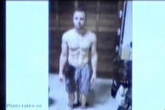 Las fotos que han sido filtradas donde se ve Oscar Pistorius con sangre. (Foto tomada de Twitter).