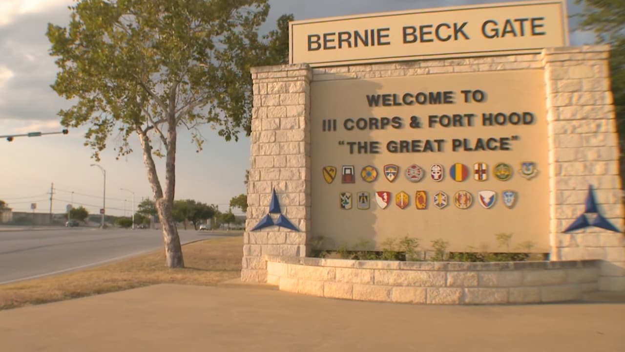 Las autoridades de la base militar Fort Hood, anunciaron que abrieron una 
<b><a href="https://www.univision.com/local/houston-kxln/abren-investigacion-por-un-supuesto-hostigamiento-sexual-relacionado-con-la-desaparicion-de-vanessa-guillen-video">investigación</a></b> sobre la desaparición de Guillén y tomaron en cuenta las denuncias de lo sucedido.