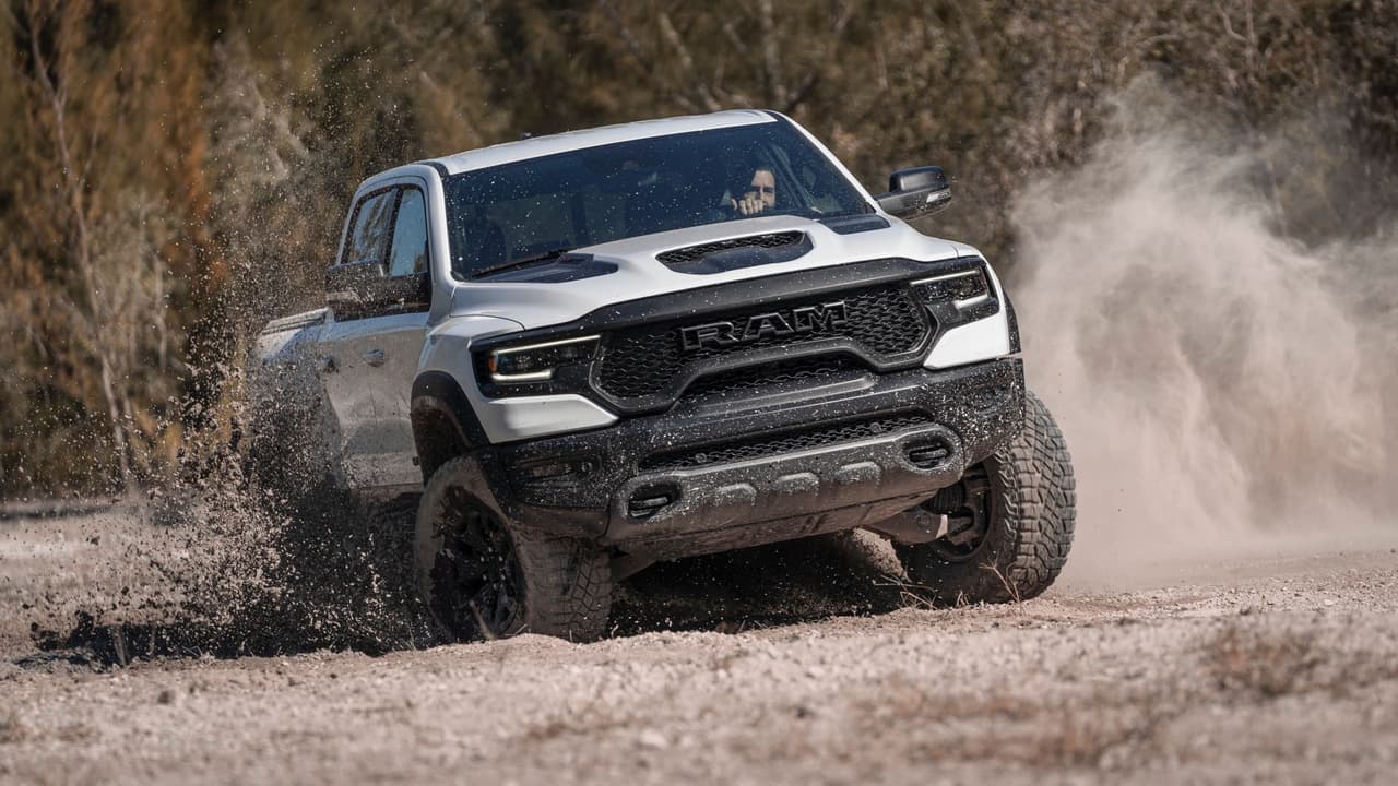Prueba: Ram 1500 TRX 2021 el nuevo emperador en el reino de las super pickups deportivas