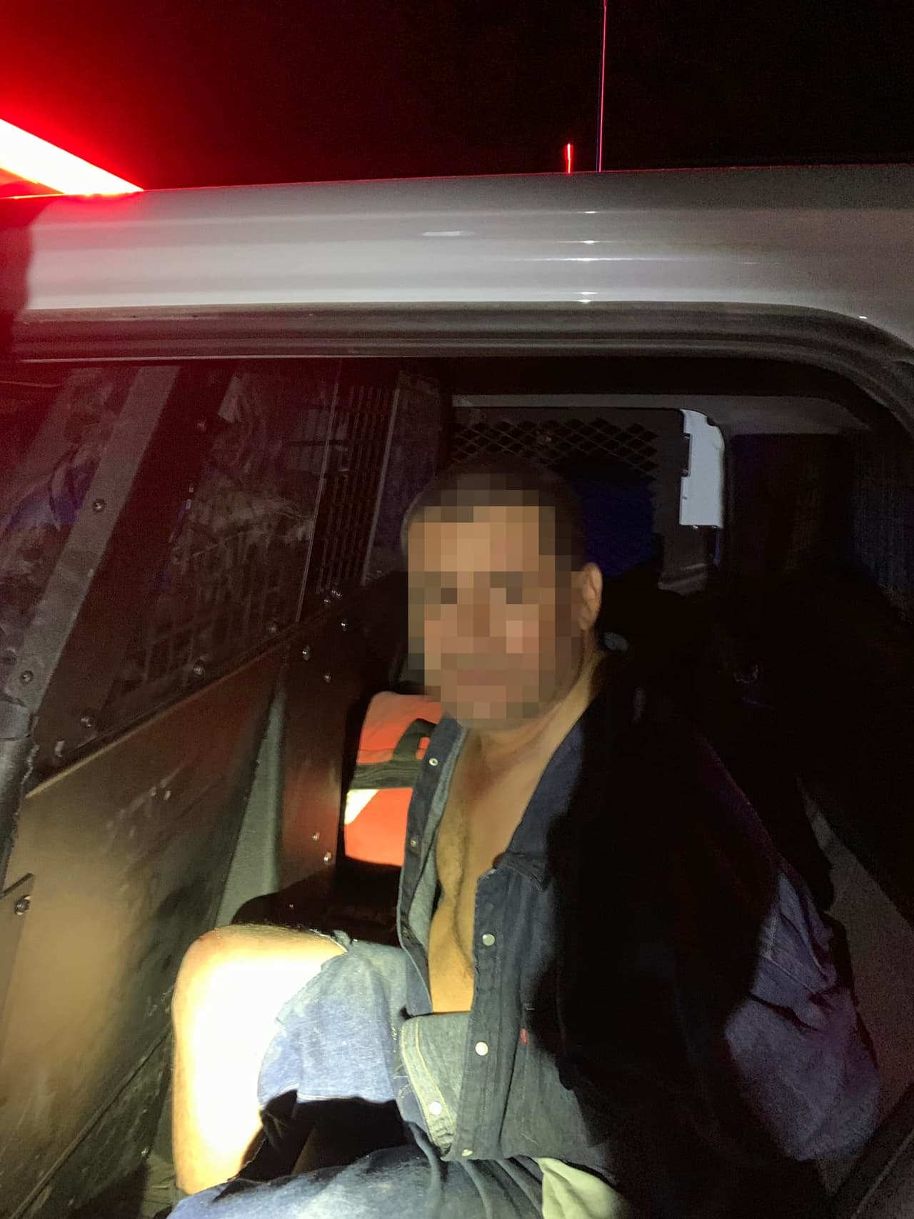 Agentes asignados a la estación Wellton interceptaron un intento de tráfico humano después de que el conductor los condujera en un vehículo.