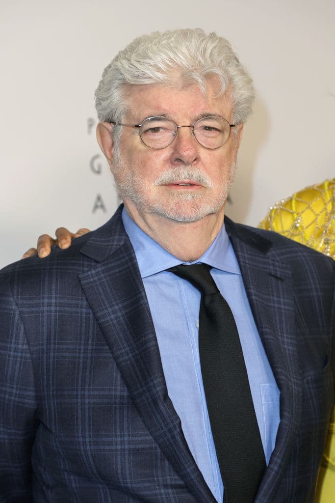 El director de la saga de ‘Star Wars’ (1977), 
<b>George Lucas,</b> se convirtió en papá biológico por primera vez a los 69 años, con Everest Hobson Lucas, quien tiene 8 años y llegó por un vientre de alquiler.