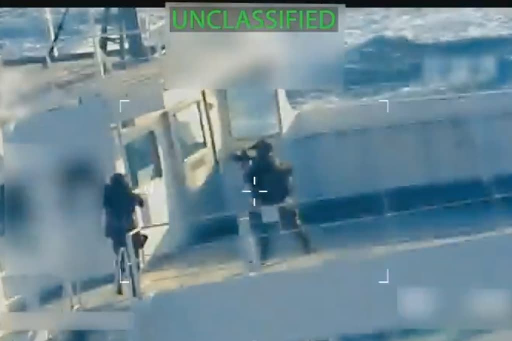 Buques fantasmas, trasvases en alta mar, una ley de secretos: las prácticas de Venezuela para vender su petróleo entre sanciones