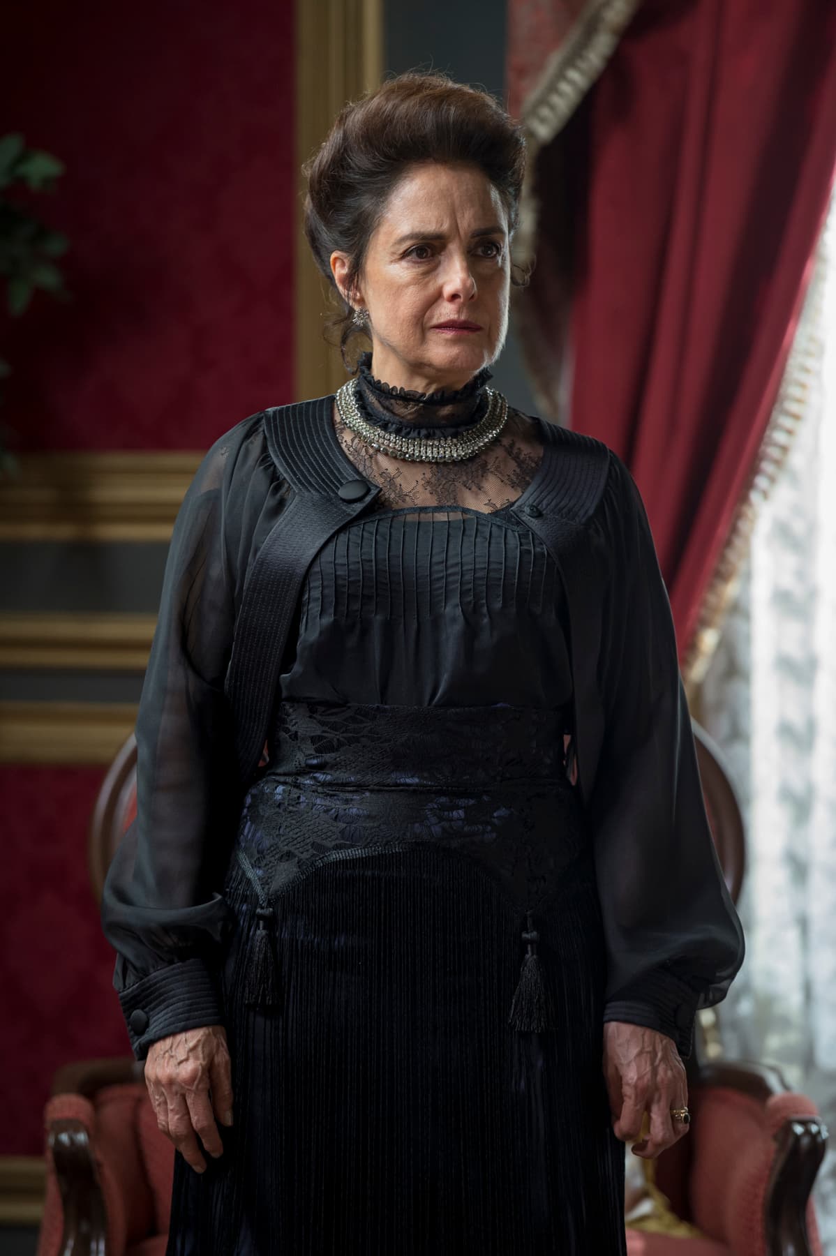 Al morir su esposo ella se ha hecho cargo de la administración del lugar.