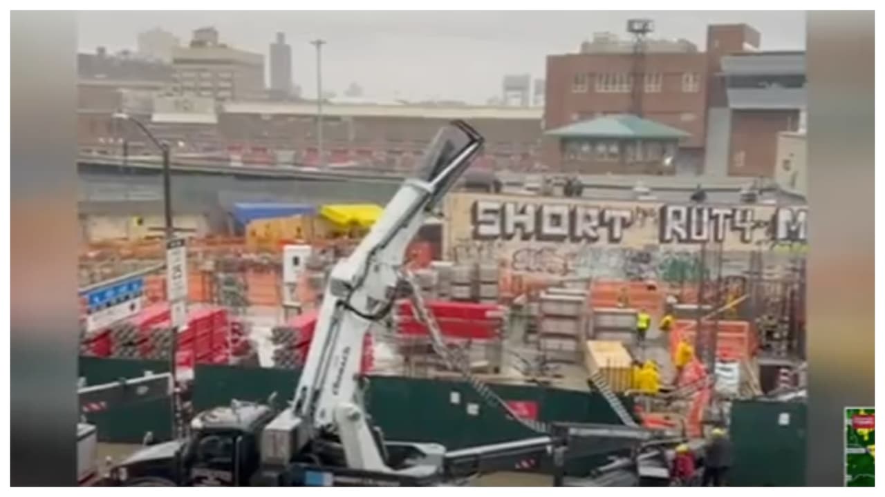 Cinco trabajadores heridos tras colapso de una grúa en Manhattan