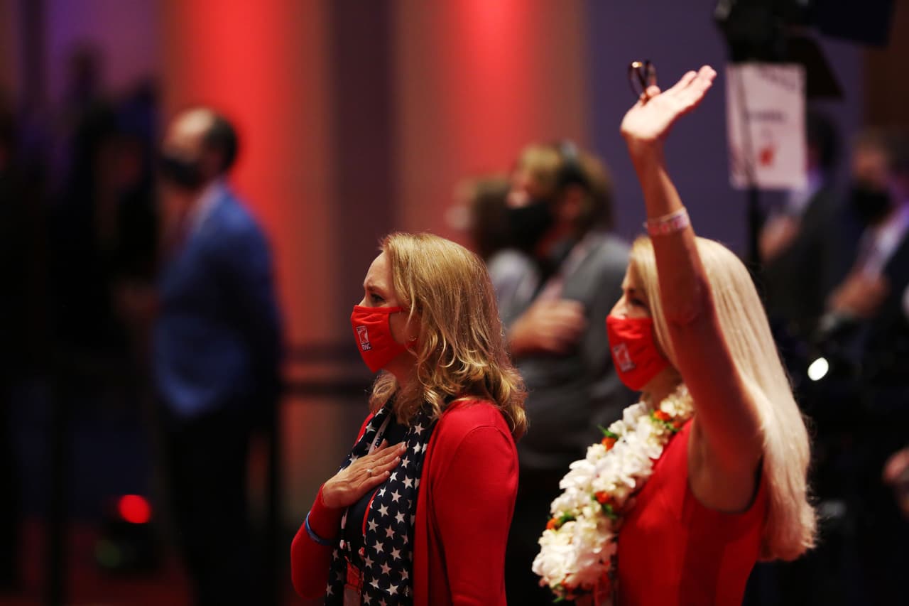 El evento celebrado en el Richardson Ballroom, del Centro de Convenciones de Charlotte, se extenderá hasta este jueves.