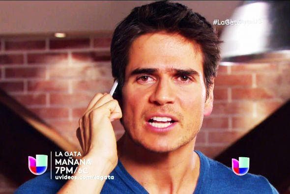 Después de no saber nada de ella, decidió regresar a México y hablar con su gran amor.