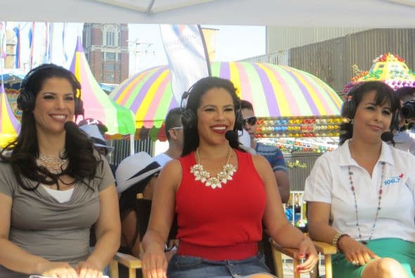 Vicky Aguilera de Amor 106.7 también dijo presente.