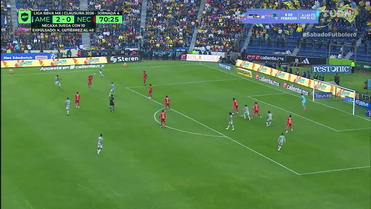 ¡TIRO ATAJADO! disparo por Kevin Álvarez.