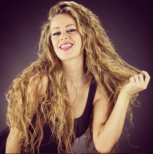 Candela Márquez nos ha cautivado con su sensualidad.