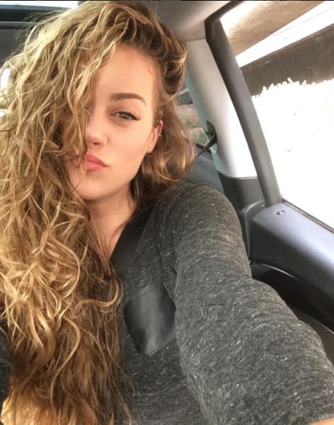 Mantuvo un amor fugaz con Salvador Zerboni.