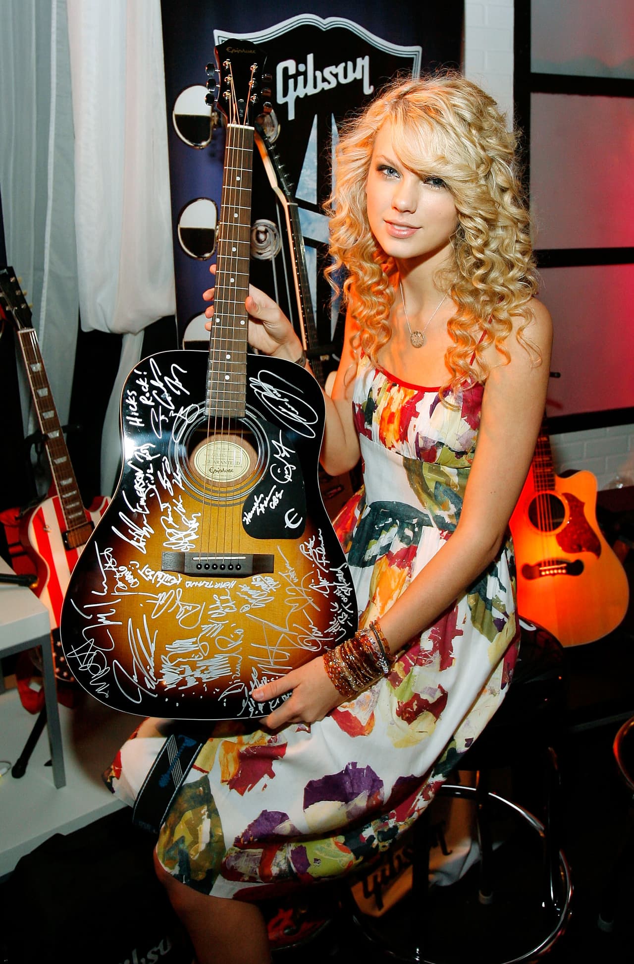 La inocente Taylor ha jugado con su imagen y looks.