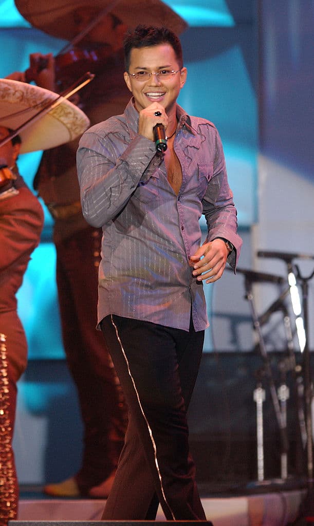 Charlie Zaa en un tributo a Vicente Fernández en Hollywood, California, 2002.