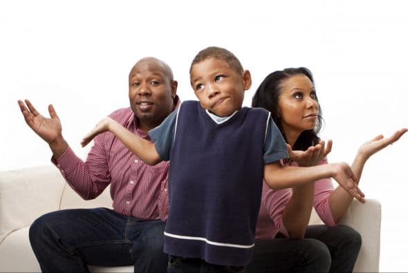 “Y punto”. Cuando tu niño quiera algo y le hayas dicho que no, dale respuestas que no inviten a la discusión.