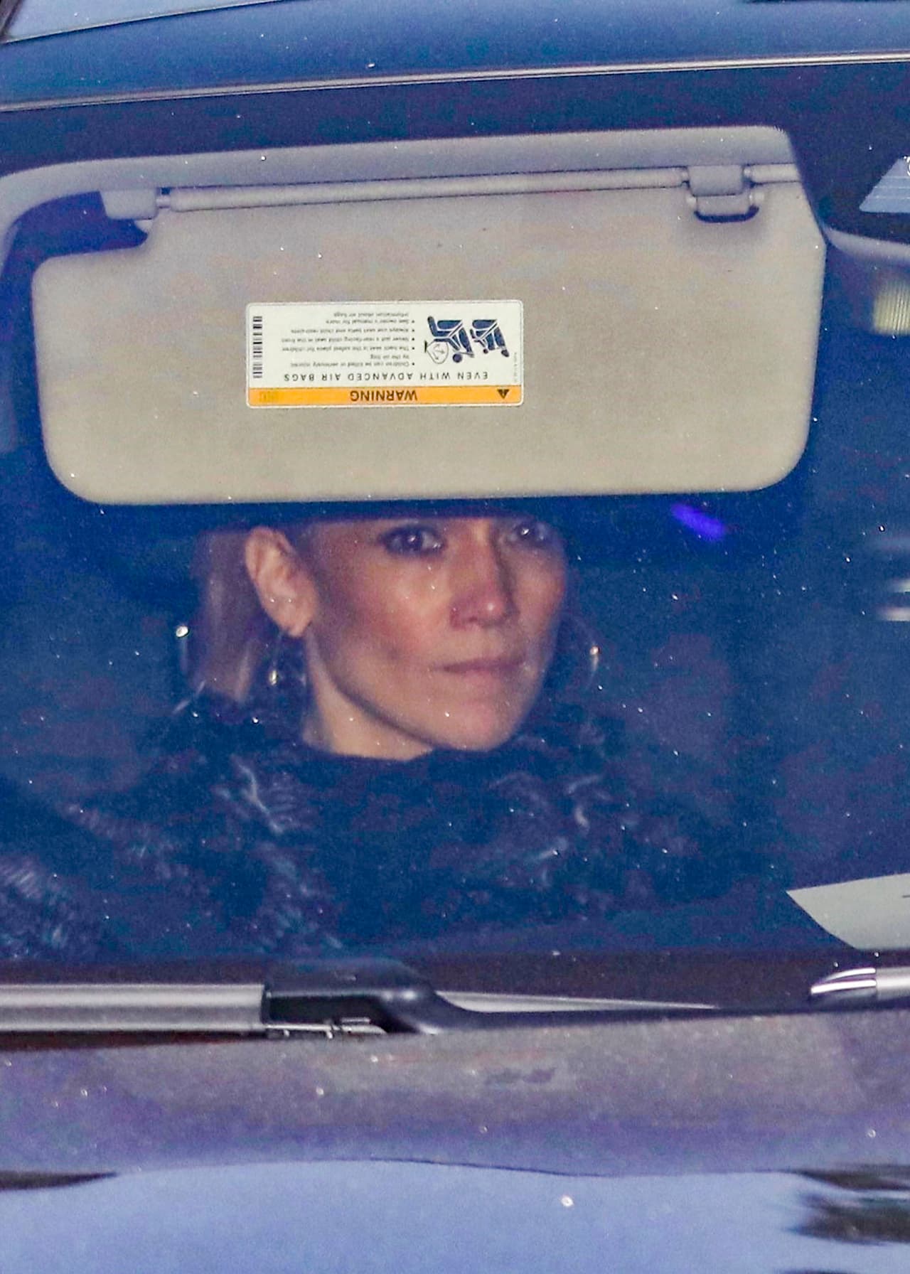 Mientras que JLo filma otra en Canadá. 
<br>