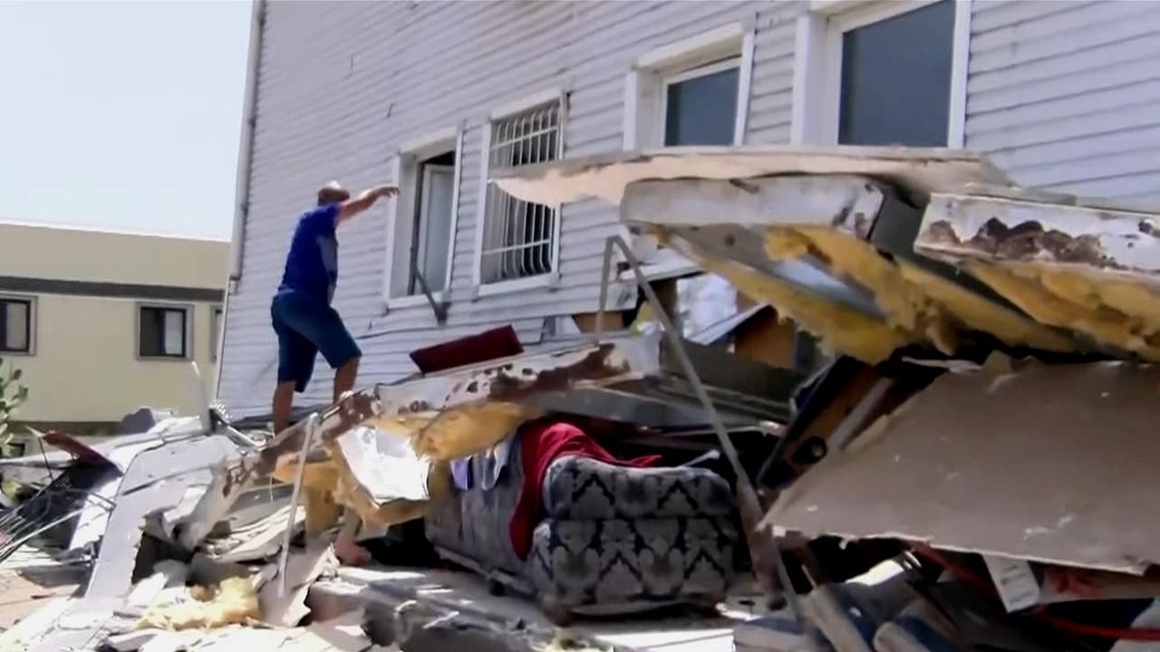 Fuerte olor por cuerpos tras sismo en La Guaira; escenas críticas en Venezuela