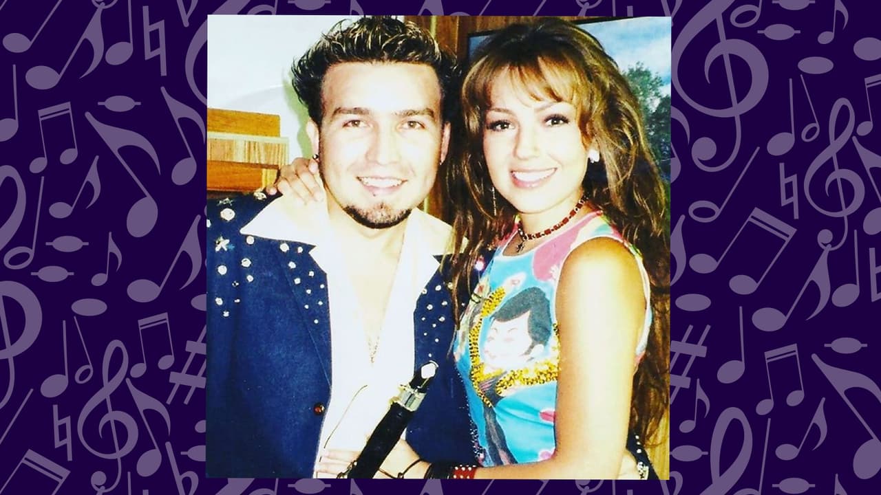 Otra foto para el recuerdo junto a la bella Thalía.