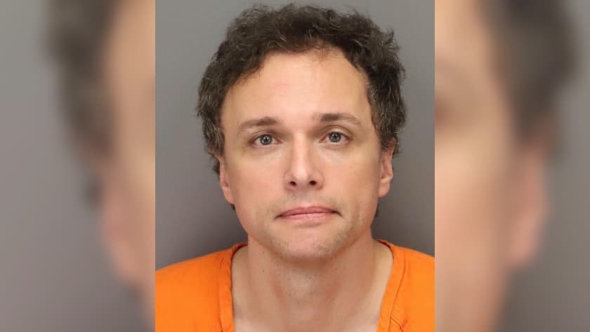 Detienen a cirujano plástico por la misteriosa desaparición de un abogado en Florida 