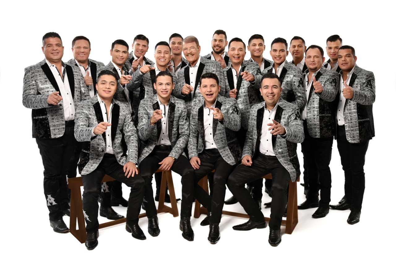 <b>La Arrolladora Banda El Limón de René Camacho</b> presentó en el 2020 'Labios Mentirosos' con el que compiten por el galardón de Premio Lo Nuestro 2021.