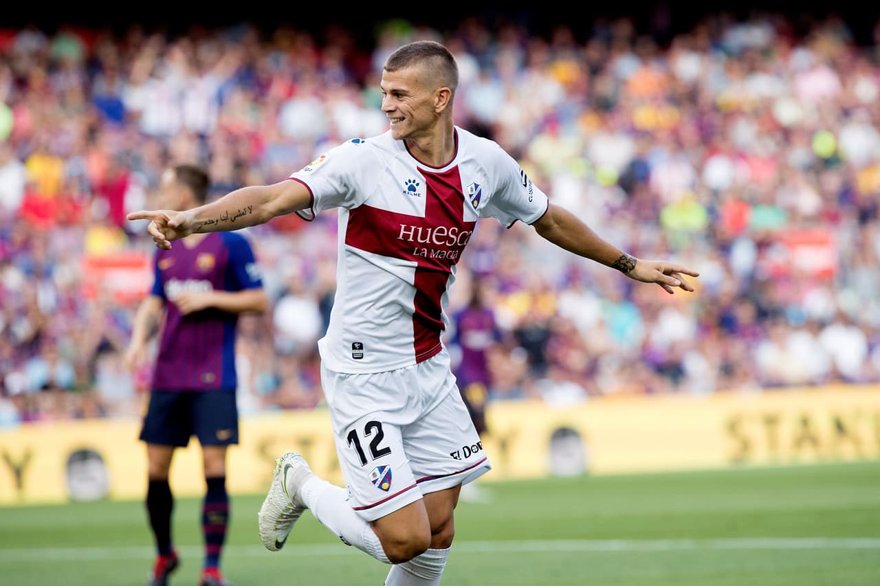 Aún así, al minuto 42 del primer tiempo, Alex Gallar puso el descuento 3-2 y con eso ambos equipos se fueron al descanso.