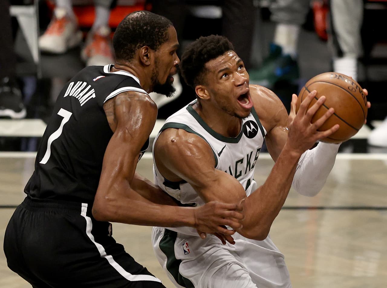 Giannis y Milwaukee enfrentarán a Kevin Durant y los Nets.