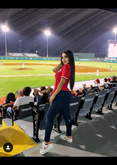 Se le cuestionó si podía "negar que nunca se dieron ni un besito": "Pues mira,
<b>lo importante es que tenemos salud</b>", contestó entre risas, de acuerdo con TVyNovelas.
<br>