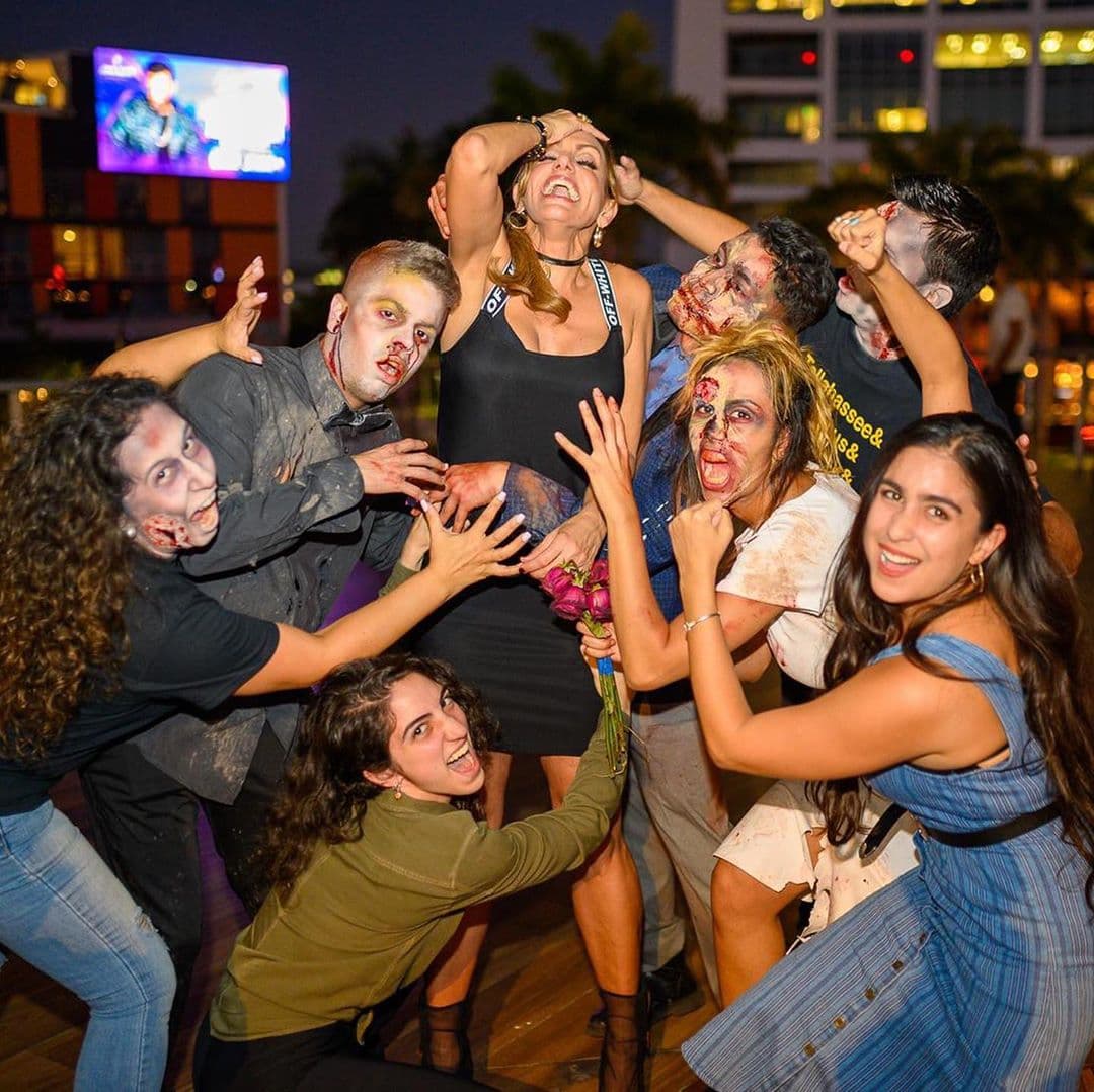 Explicó que su personaje tenía que ‘morir’ mediante un golpe en la cabeza y al momento de preparar la toma, ocurrió algo que no esperaba.