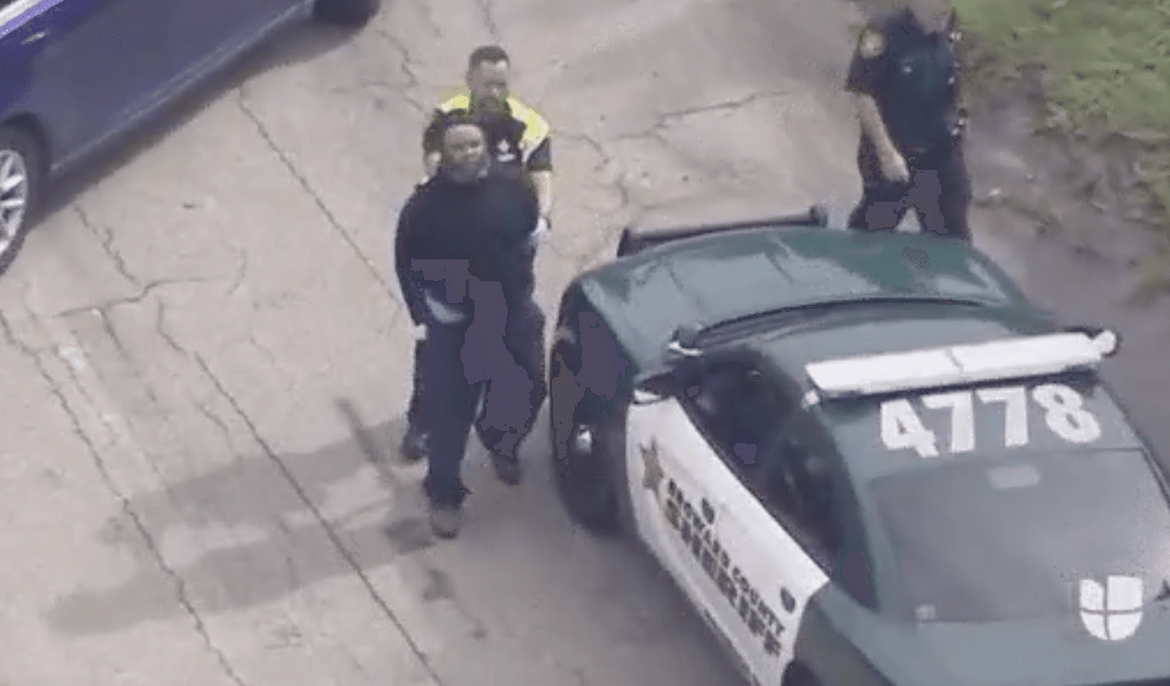 Llega un bote con 11 migrantes a Pompano Beach: fueron detenidos al tocar tierra