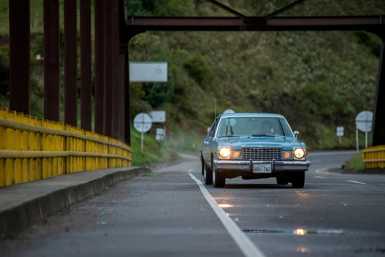 <b><a href="http://www.univision.com/series/el-chapo/la-esposa-e-hijos-de-el-guero-fueron-asesinados-por-ordenes-de-los-avendano-video#rel">Un sicario contratado por los Avendaño asesinó a la esposa de 'El Güero' Palma</a></b>.