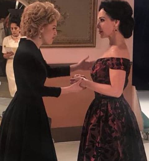 Con relación a este personaje, la suegra de Brandon Peniche comentó: "Estoy feliz de empezar con el pie derecho este año. Lo primero fue 'Silvia Pinal, la serie' con el personaje de Libertad Lamarque que me dieron al aire".