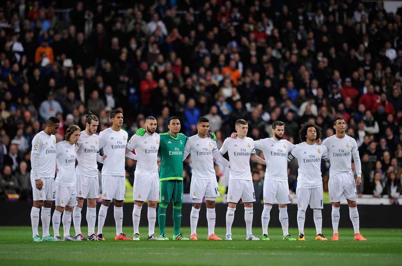 Los jugadores blancos portarán un brazalete por el luto del Real Madrid.