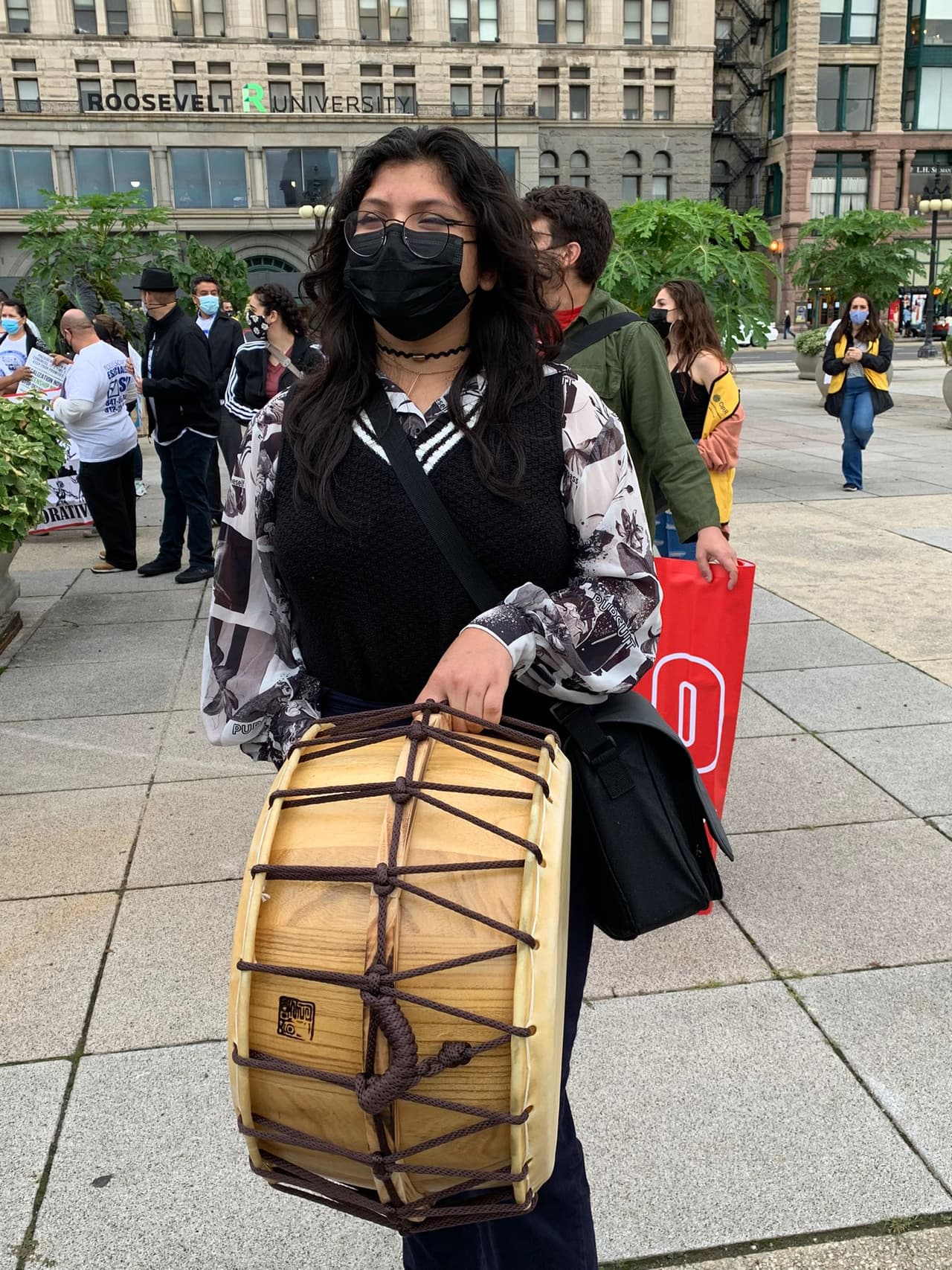 Con ritmo y entrega, los hispanos recordaron a los políticos la importancia de cumplir sus promesas, pues nos acercamos a un año electoral.