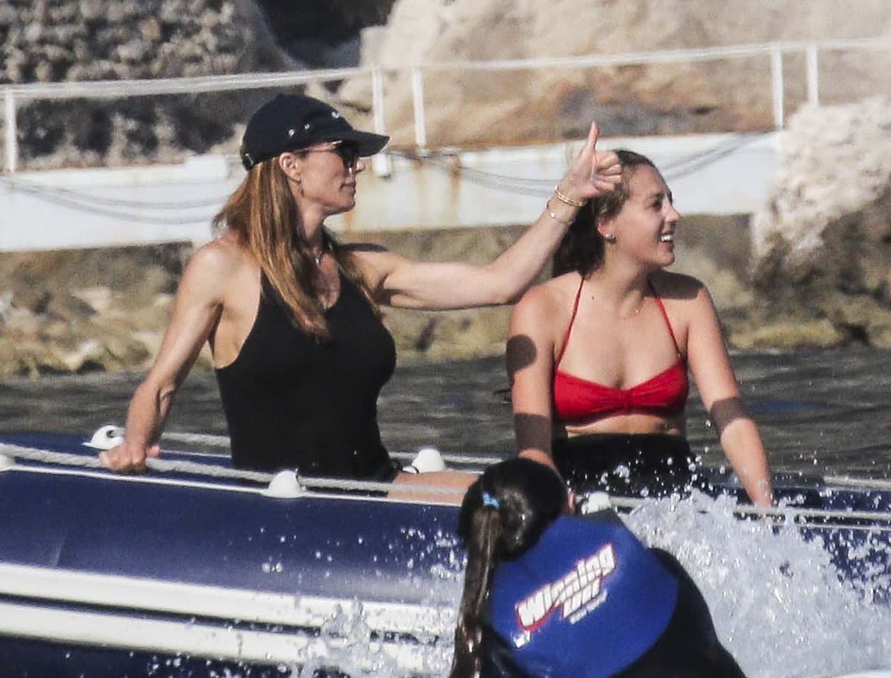 El actor, esposa e hijas se la están pasando de maravilla.