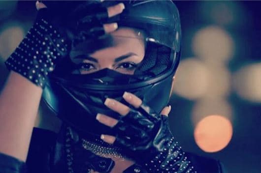 Megamy es perseverante e impulsa a quienes le rodean a no desfallecer en los retos. Así lo hizo cuando grabó su videoclip y los animó a no decaer.