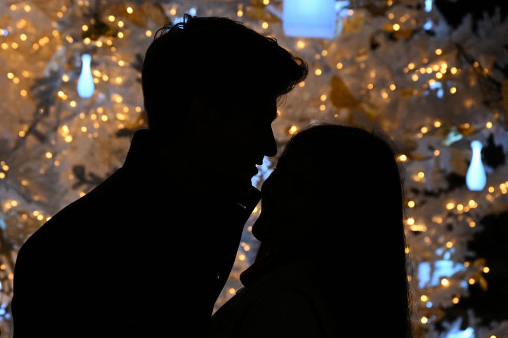 Antes de comenzar cualquier celebración, revisa si hubo algún cambio en las luces y qué lo provocó. Si te inquieta, mejor no lo uses. 
<br>
<br>Recuerda que el mejor regalo que tienes es la vida y estas 4 claves te ayudan a conservarla.