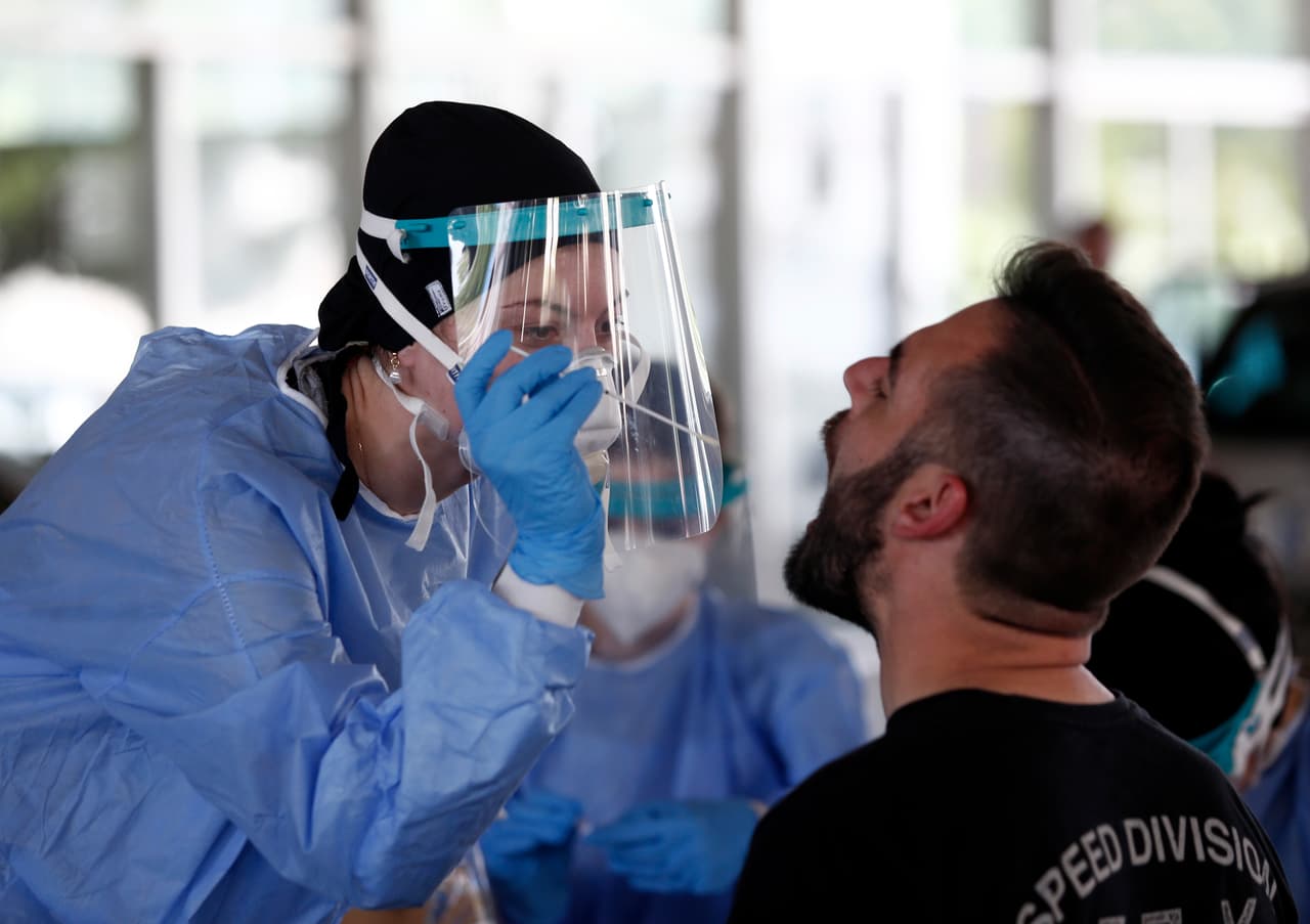 Sacramento cierra cinco sitios de pruebas de coronavirus debido a la escasez de suministros