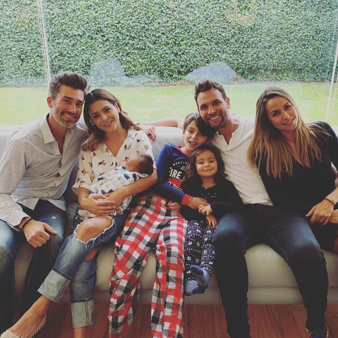 La conductora y el argentino llevan nueve años juntos y tienen dos hijos:
<a href="https://www.univision.com/famosos/la-hija-de-patricio-borghetti-y-odalys-ramirez-le-quiere-bajar-la-chamba-a-su-mama-video"><b>Gia</b></a>
<b> </b>(tres años) y
<a href="https://www.univision.com/famosos/odalys-ramirez-tuvo-5-minutos-de-paz-y-un-poquito-mas-gracias-a-los-brazos-de-una-visita-video"><b>Rocco </b></a>(7 meses).