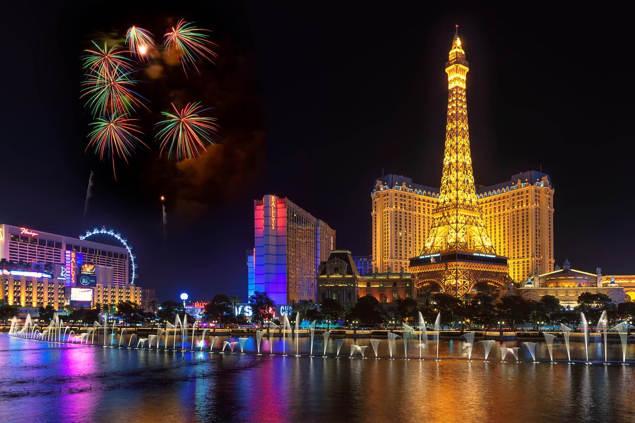 <b>Las Vegas</b>
<br>
<br>La capital de los juegos de azar no ha suspendido su tradicional espectáculo de fuegos artificiales, que serán lanzados 
<a href="https://www.reviewjournal.com/entertainment/new-years-eve-in-vegas/officials-reveal-plans-for-nye-fireworks-show-on-strip-2497790/"><u>desde la parte superior de ocho hoteles-casinos</u></a> durante ocho minutos, según el Las Vegas Review Journal.