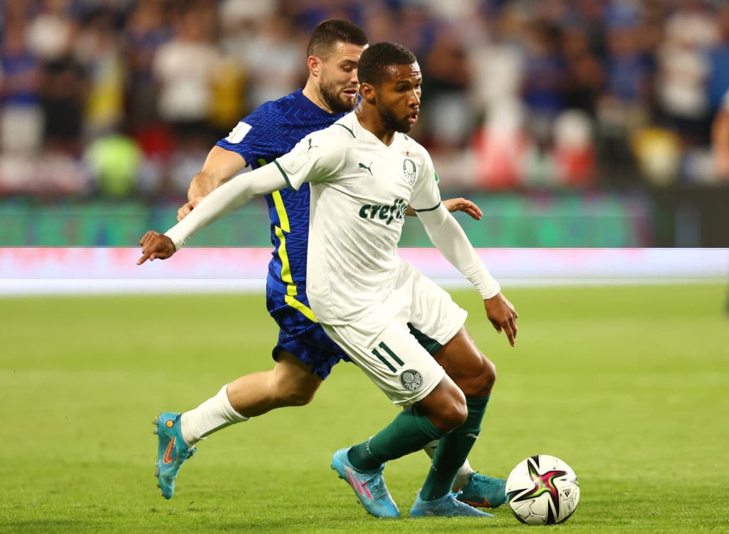 Tras el empate 1-1 en los 90 minutos reglamentarios, el juego pasó a los tiempos extras donde el Palmeiras se descuida al minuto 114 cometen un penal, Kai Havertz no perdona y el Chelsea termina venciendo 2-1 al Palmeiras.