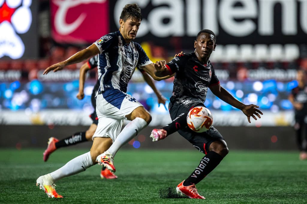 El empate llegó a los 25’ de los botines de Funes Mori.