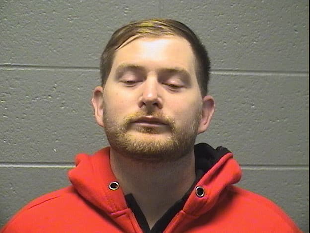 El policía de Chicago, Jeffery Shafer, fue acusado por presunto abuso.