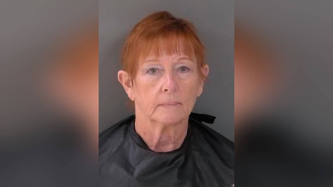 Mujer de Florida es acusada de robar más de un millón de dólares a una iglesia